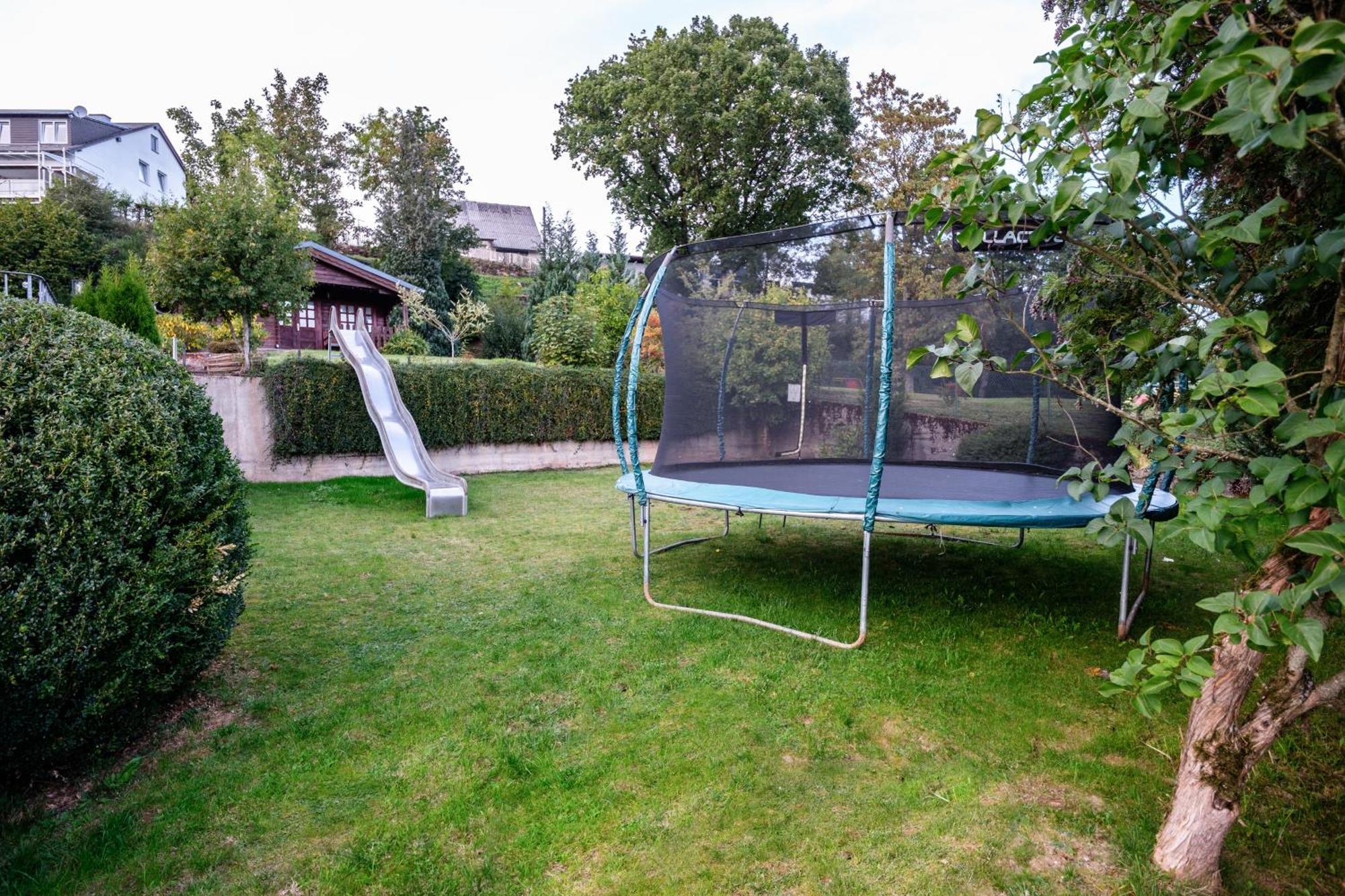 Eifellodge - Am Roten Sandberg พรุม ภายนอก รูปภาพ